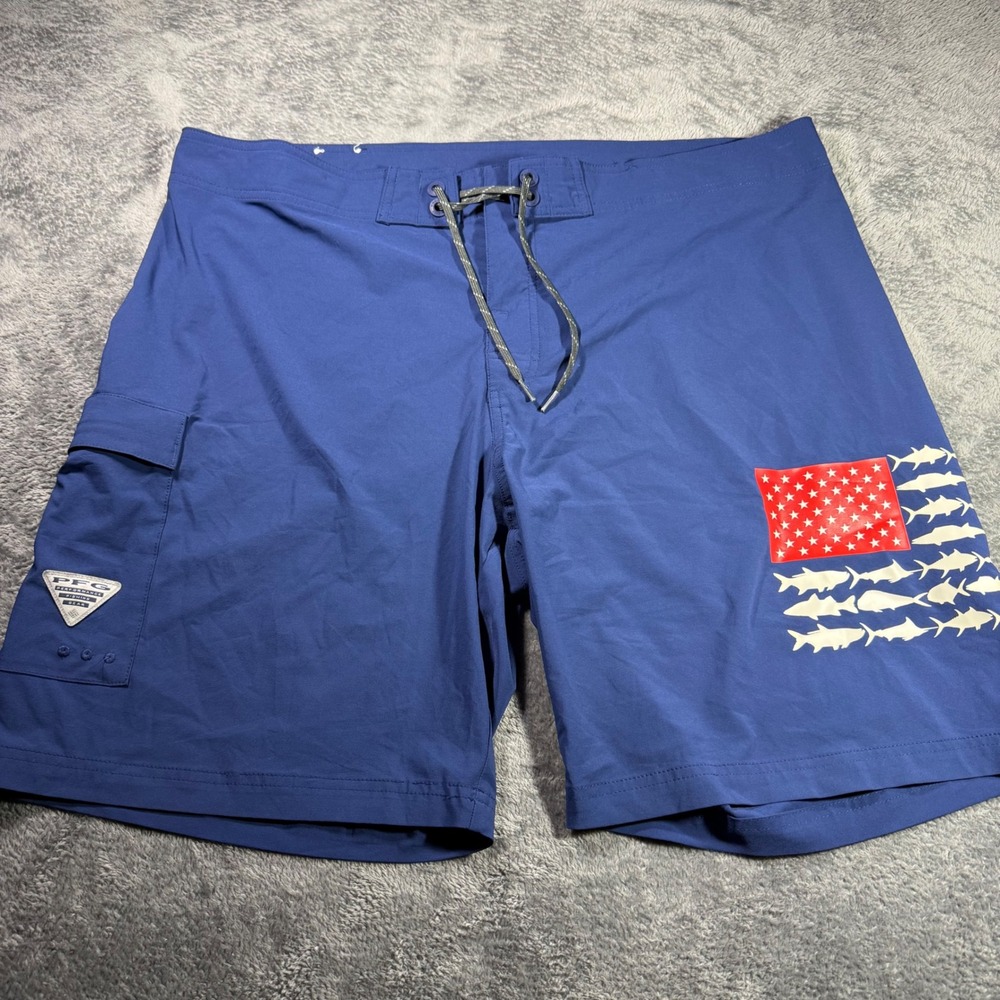 Columbia PFG Mens Red White Blue Fish Flag Board Shorts Fishing Trunks 42 XM0936
